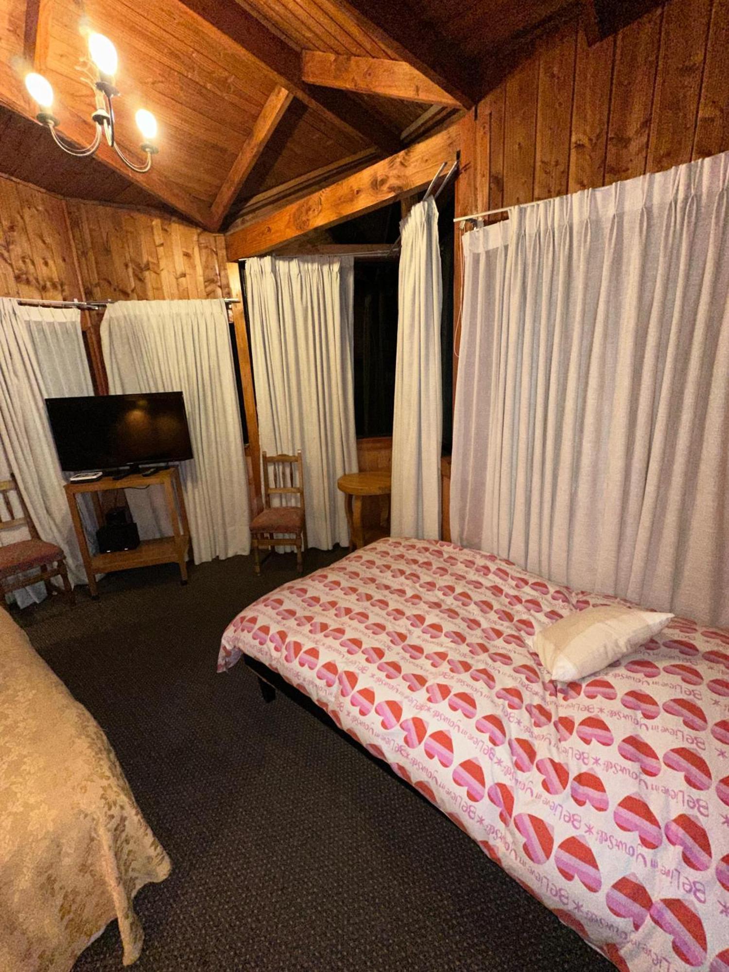 Hotel Los Maitenes Пукон Екстер'єр фото